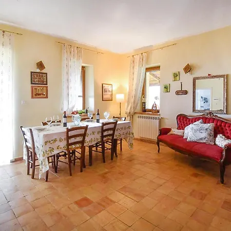 Holiday home 4 Bedroom Cozy In *